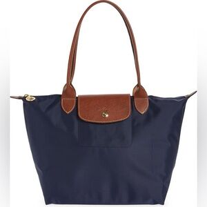 NWOT Longchamp Medium Le Pliage Nylon Shoulder Tote Bag in Marine Navy Blue